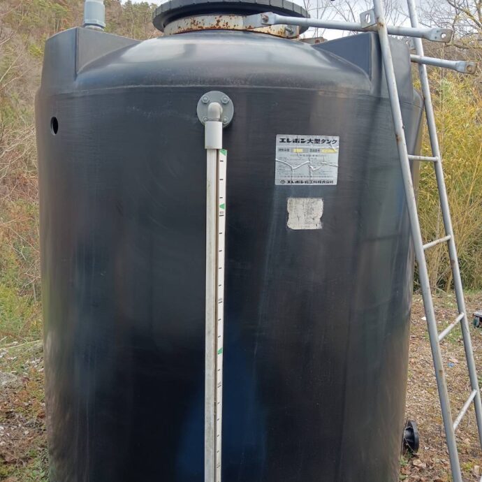 ［エレポン化工機］ 3000L PPタンク